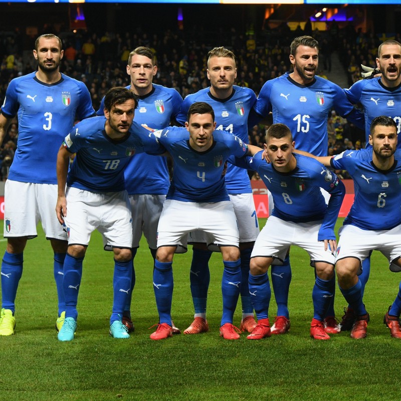 Chiellini's 2017/18 Match-Worn Italy Signed Shorts