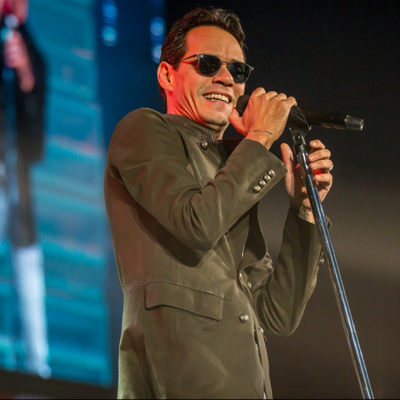 Meet Marc Anthony on Nov. 30 in Chicago, IL