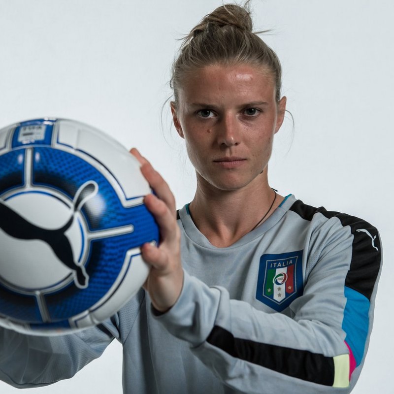 Schroffenegger's Italy Worn Women's Football Shirt, Euro 2017 Qualifiers