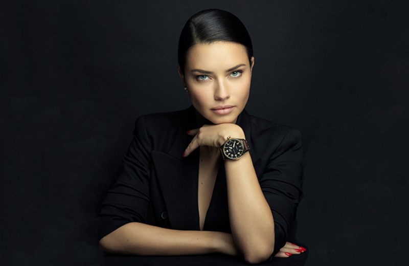 VIP Seating for 2 at an Intimate Dinner with Adriana