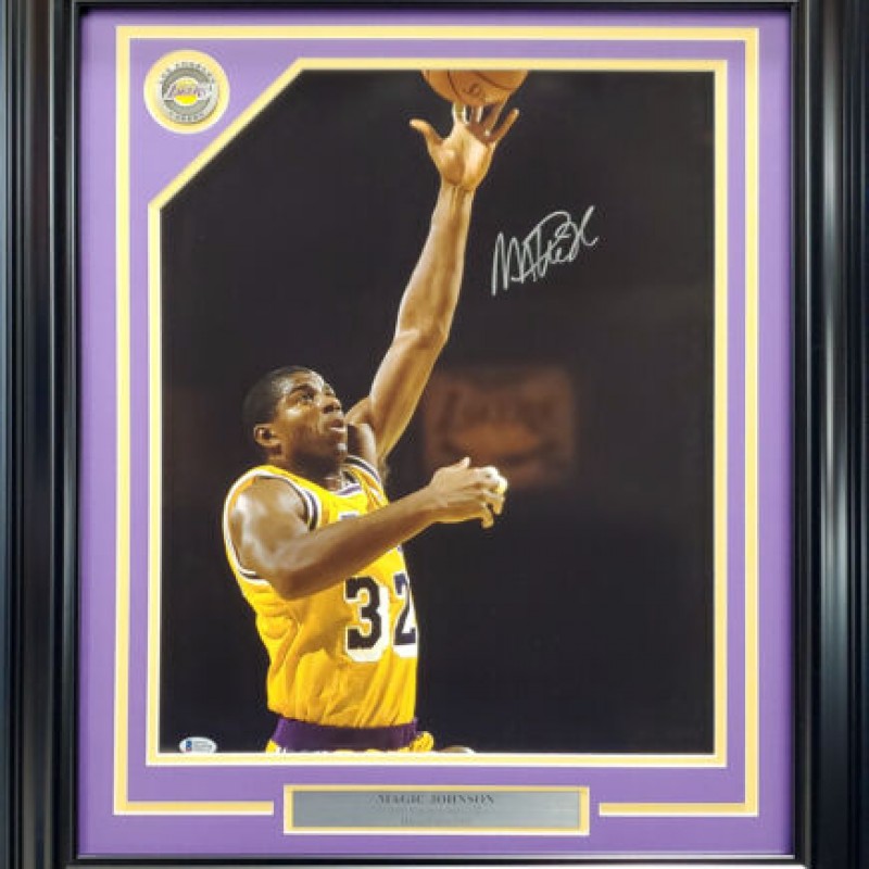 Fotografia incorniciata e autografata da Magic Johnson
