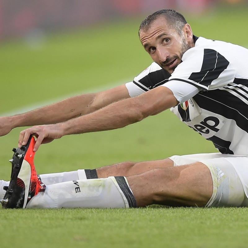 Chiellini's Match-Worn Signed Cleats, 2016/17 Season