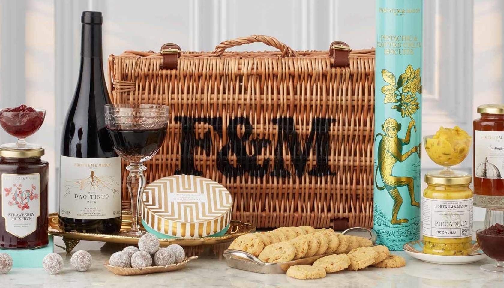 Fortnum & Mason Hamper CharityStars
