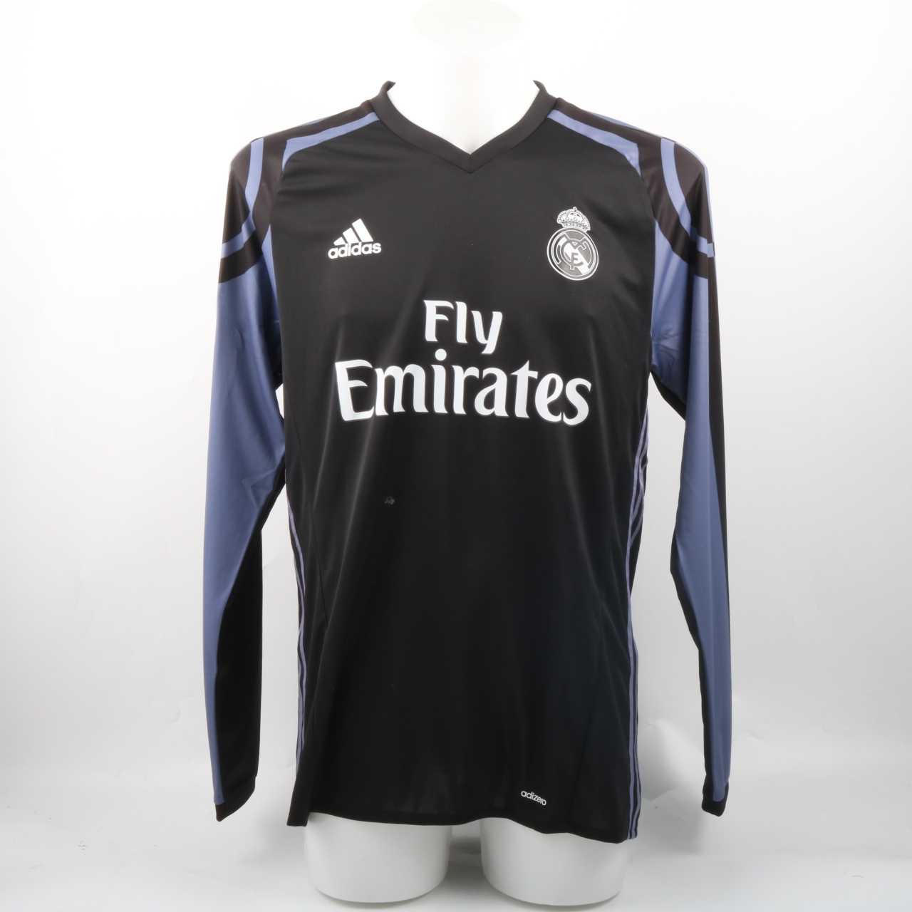 Cristiano Ronaldo Match Issued/Worn Shirt, Liga 2016/17 - CharityStars