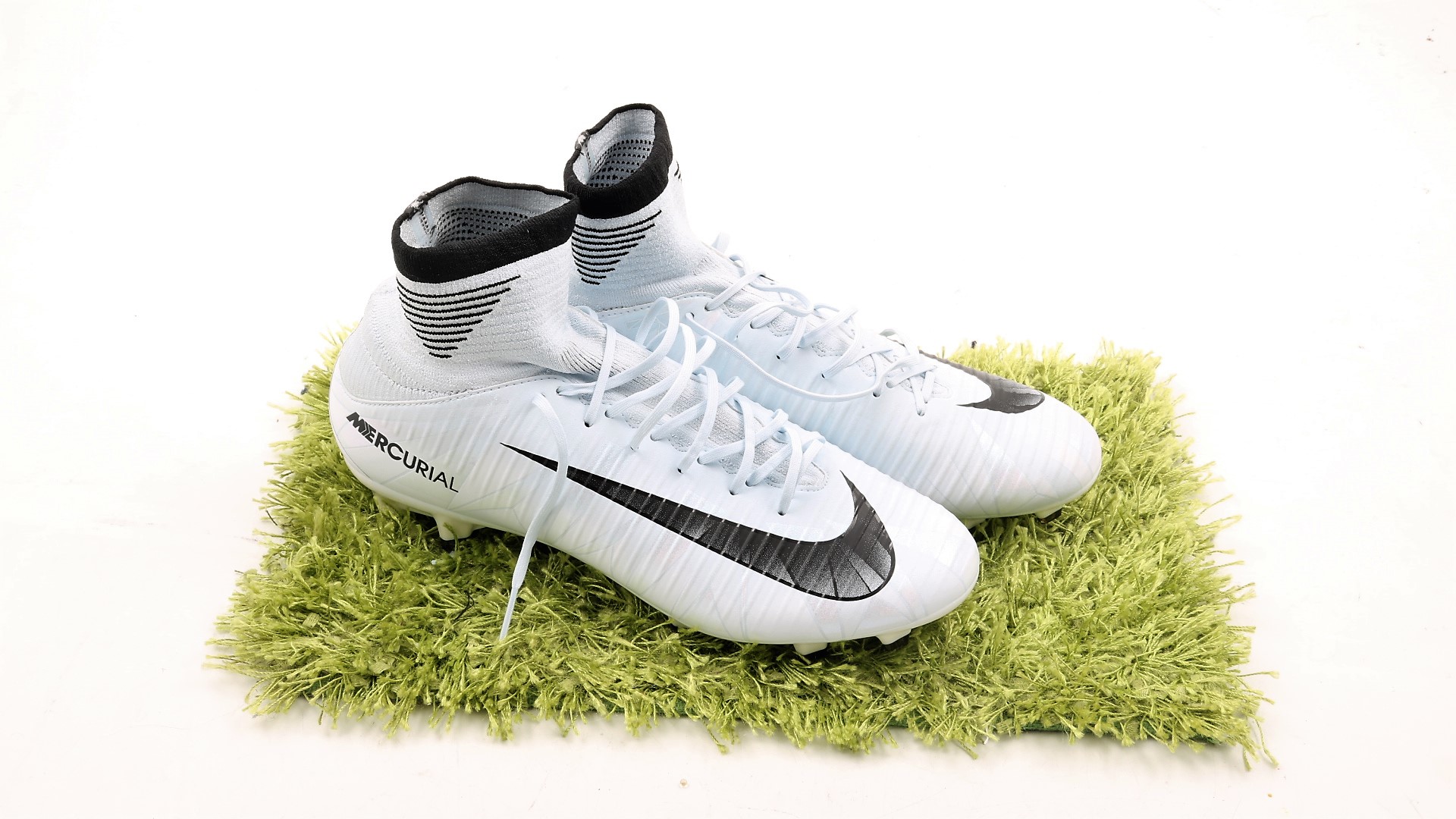 Nike Mercurial Superfly CR7 Cleats Signed by Cristiano Nike Mercurial Superfly CR7 Cleats Signed by Cristiano