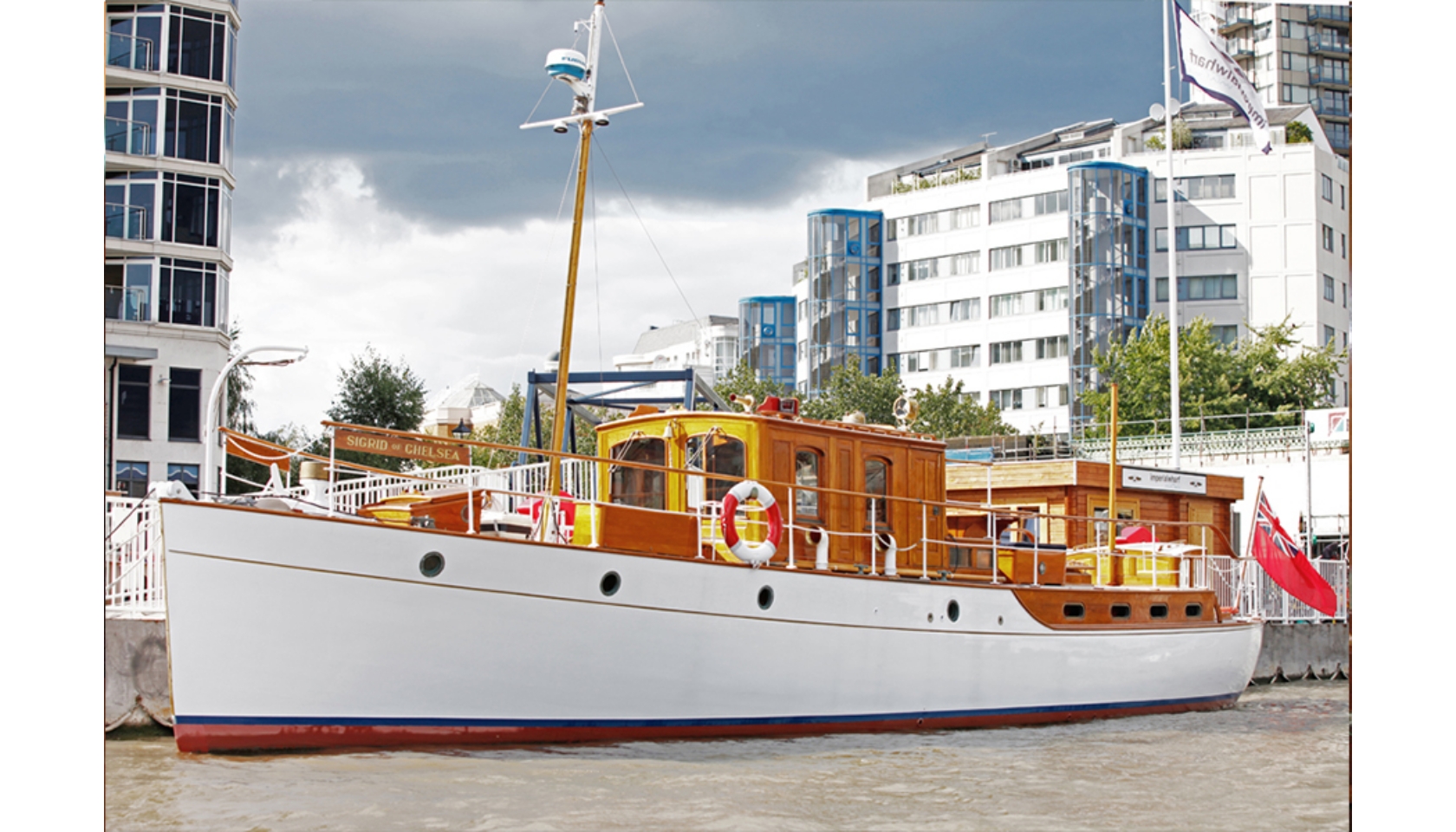 Crociera sul Tamigi a bordo dello yacht di Donald Campbell con Cena per