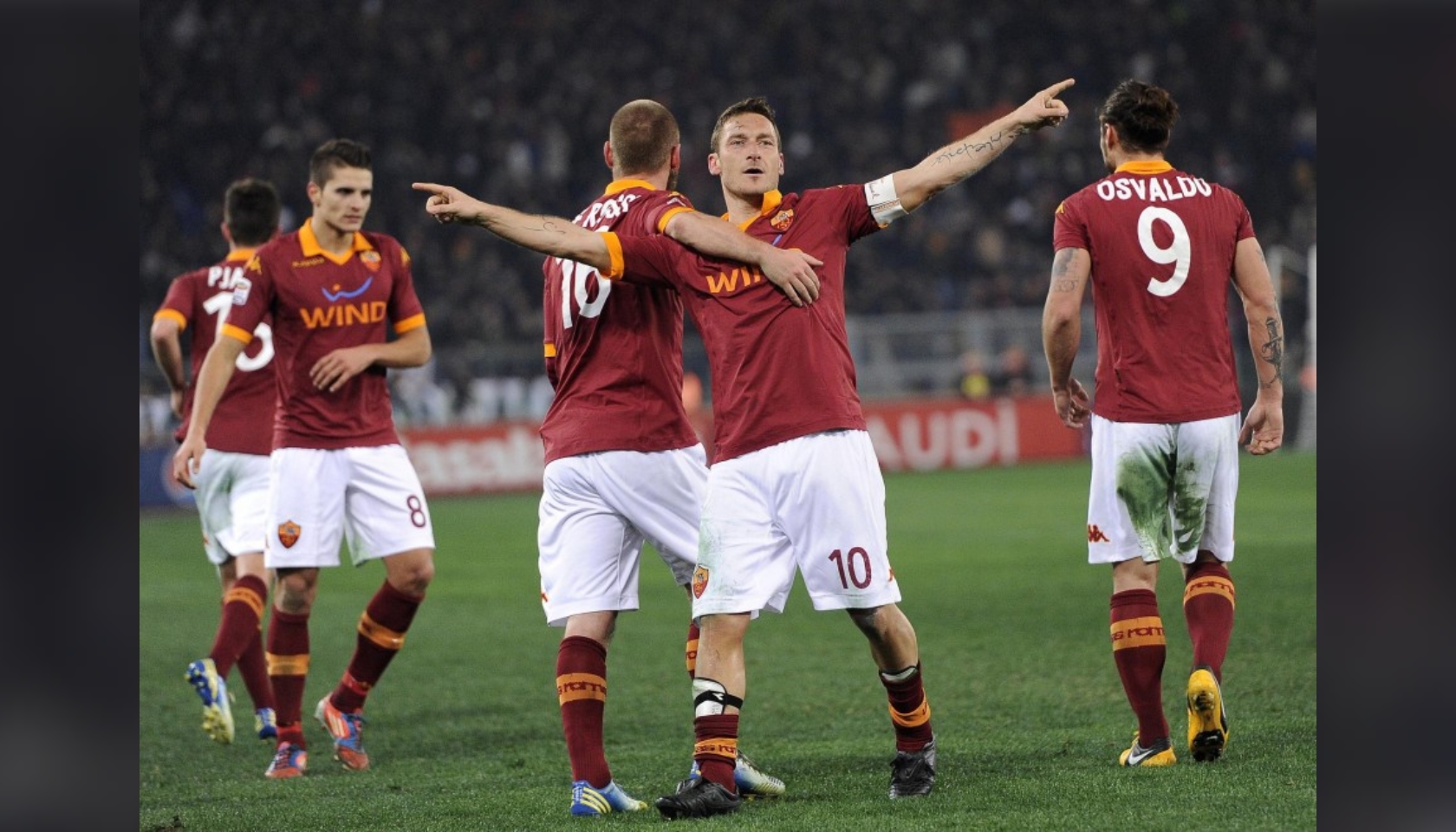 Official Roma Football - Signed by the Players - CharityStars