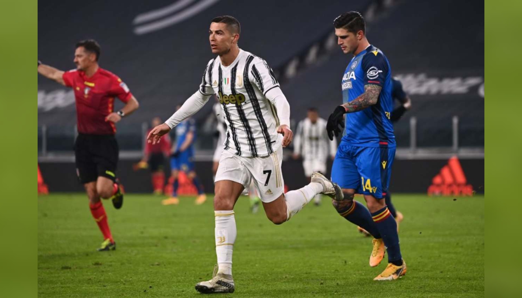 Nike Shin Pads Signed by Cristiano Ronaldo CharityStars