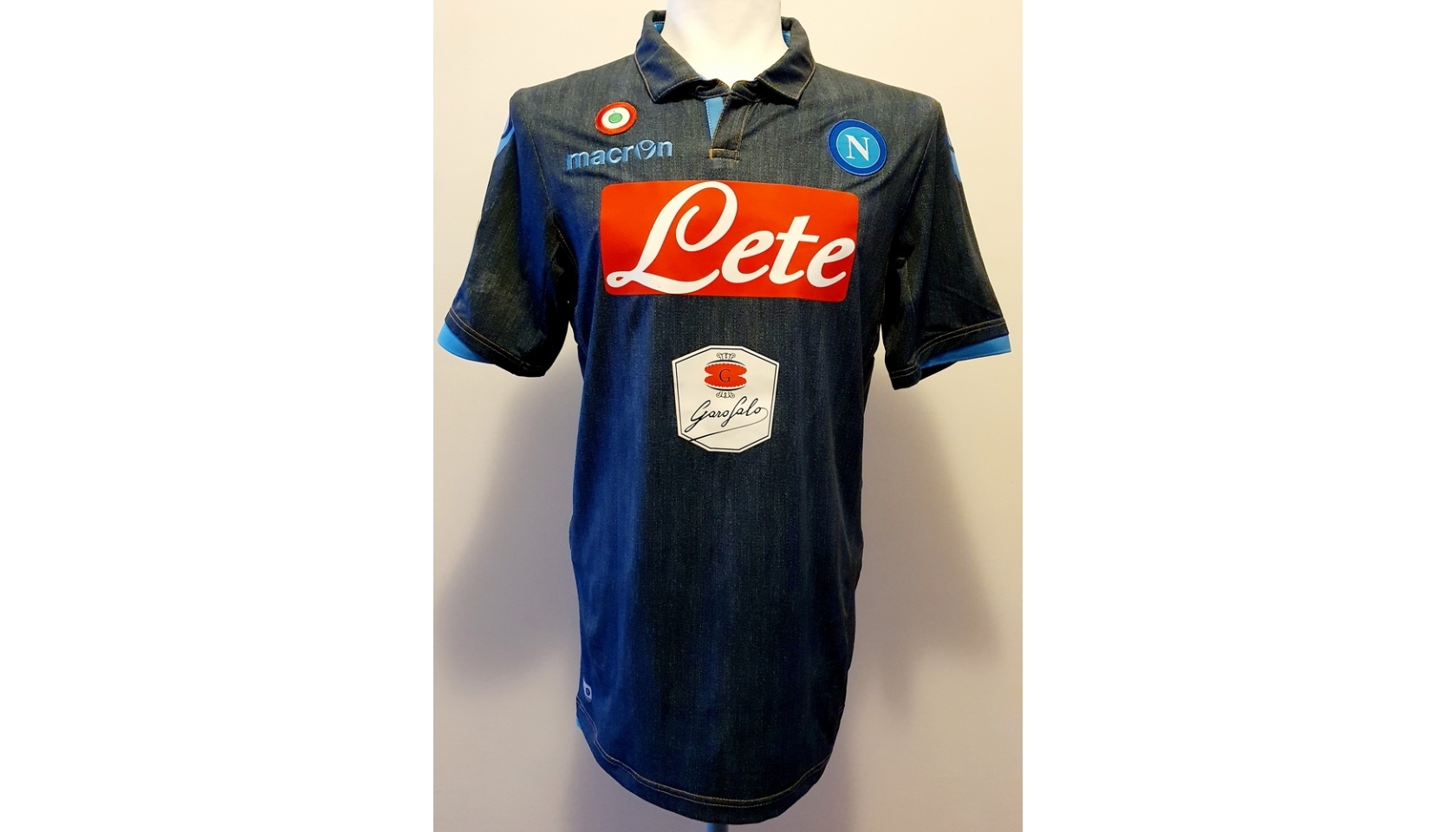 Higuain's Napoli Worn and Signed Shirt, 2014/15 - CharityStars