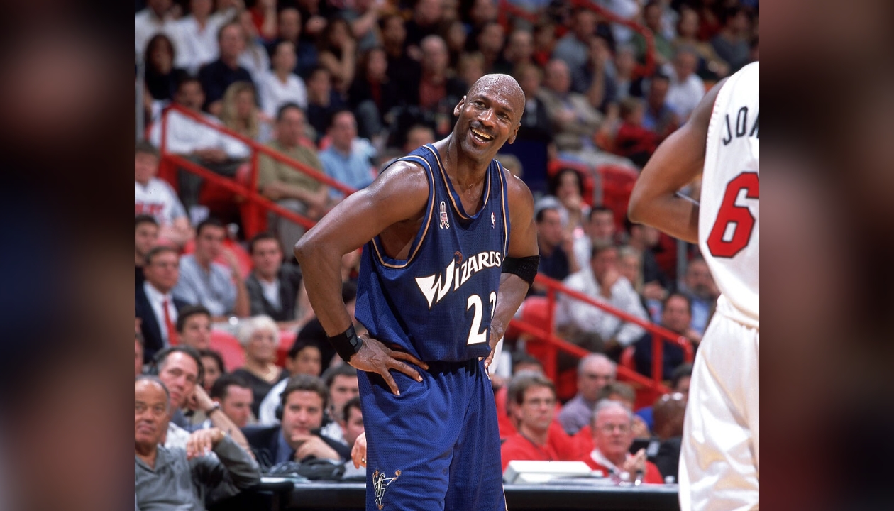 Canotta ufficiale Jordan Washington Wizards, 2001/03 - Autografata -  CharityStars