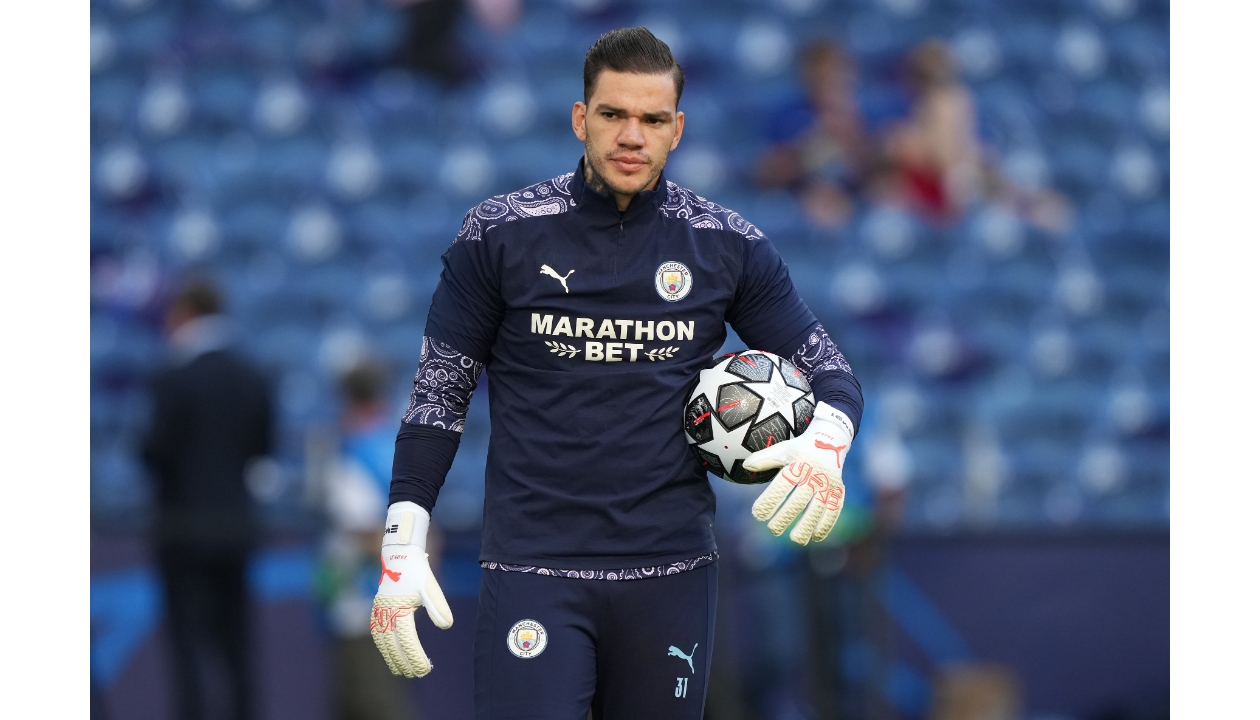 Ederson Worn Gloves CharityStars