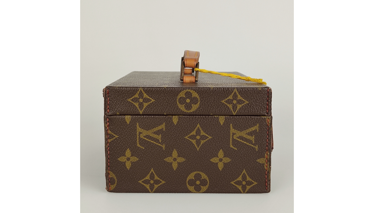 Cofanetto portagioie vintage Louis Vuitton - CharityStars