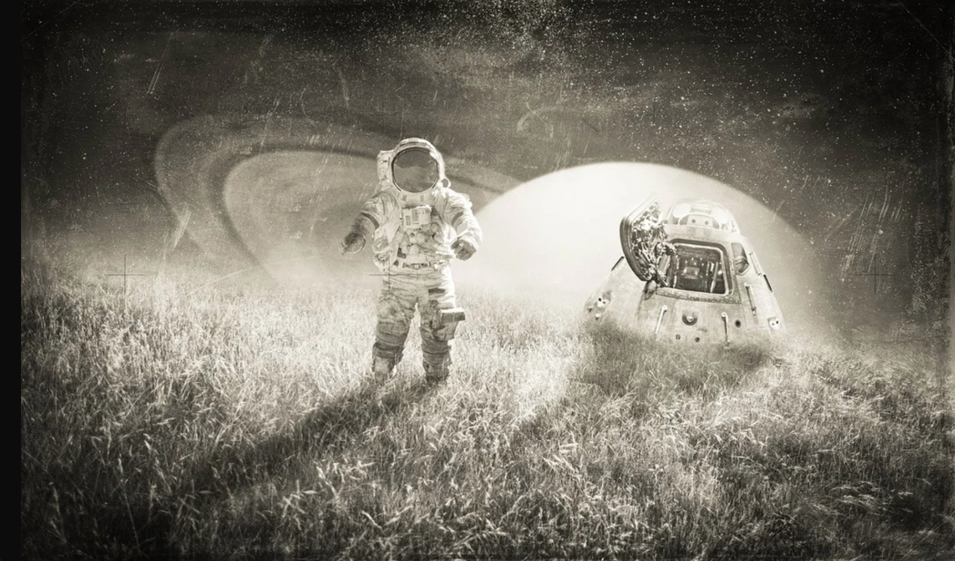 Astronaut on planet