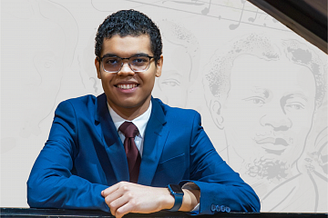 Image: Guest Pianist and Alum Matthew Kimbley in Concert