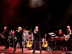 Three Dog Night with special guest – The Sedonas