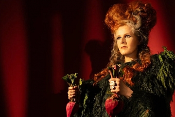Image: Neko Case: Neon Midnight Green Tour