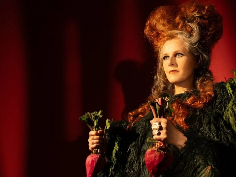 Image: Neko Case: Neon Midnight Green Tour