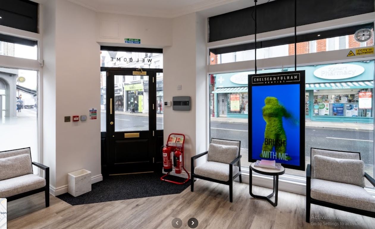 What is the Process for Booking a Dentist Appointment in Chelsea?