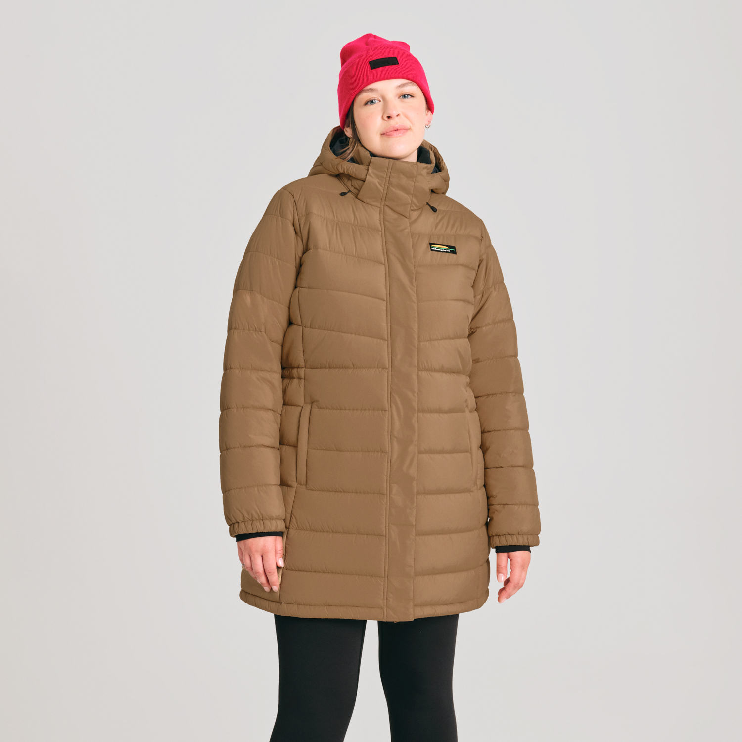 manteau d'hiver isolé pour femme de couleur beige