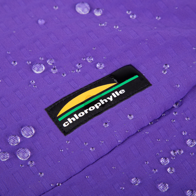 eau qui perle sur le tissu en Stormfleece