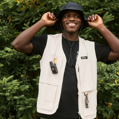 Veste sans manches unisexe avec plusieurs poches couleur beige