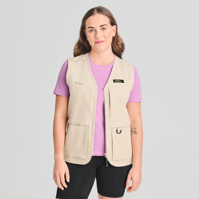 Veste sans manches unisexe avec plusieurs poches couleur beige