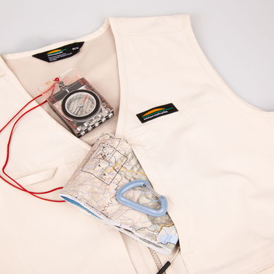 Veste sans manches unisexe avec plusieurs poches couleur beige