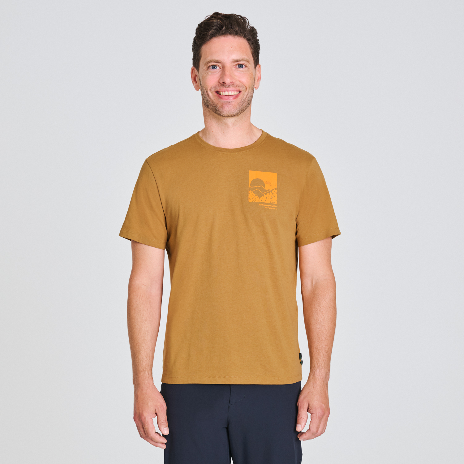 T-shirt en coton bio pour homme de couleur orangé