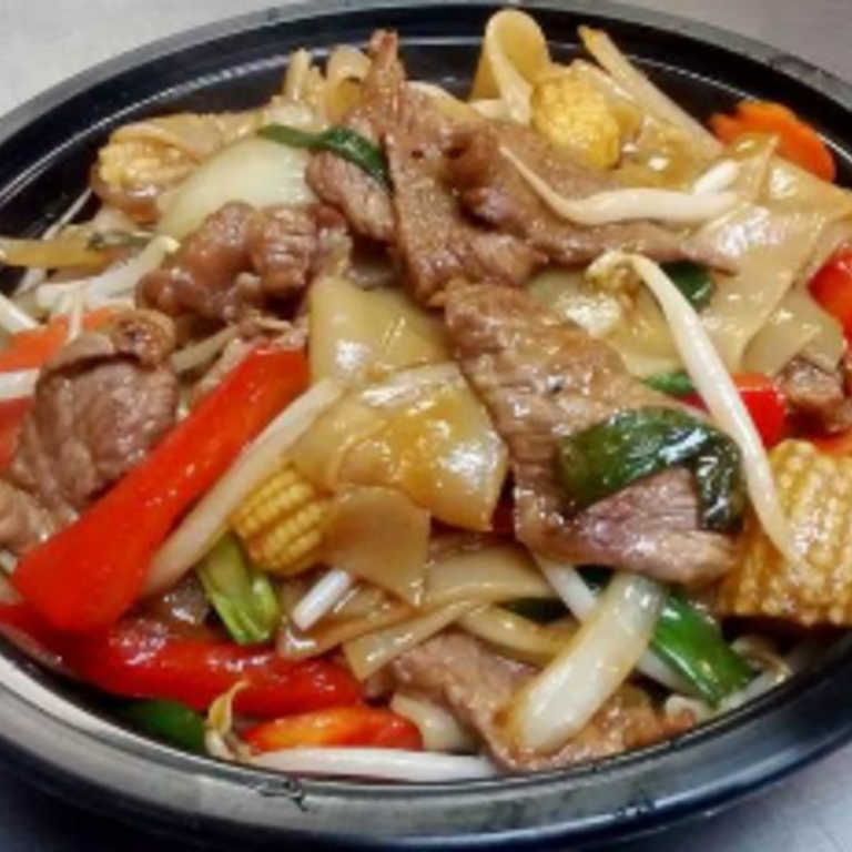 Pad Kee Mao Noodle