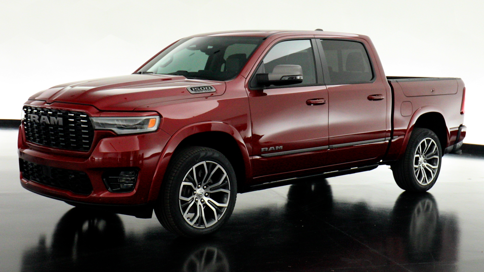 Stellantis Media - New 2025 Ram 1500 With More Powerful, More Fuel 