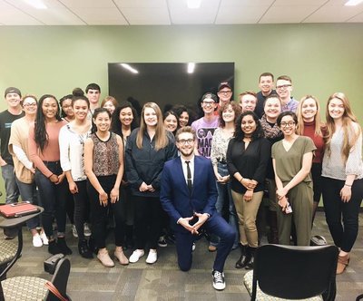 SPJ members hear from Fox 5 entertainment reporter, Kevin McCarthy