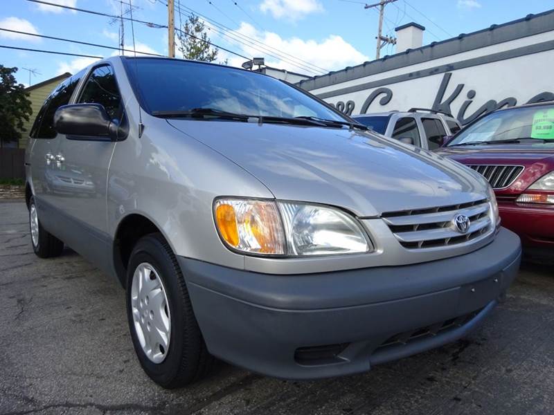 Toyota sienna 2003