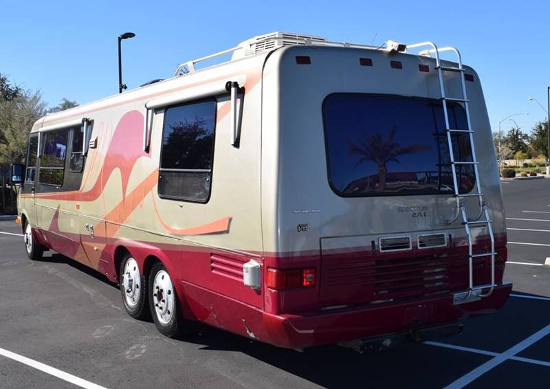 1989 Winnebago Spectrum 2/LE Special Edition