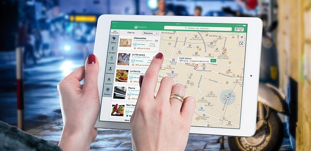 Geolocation - Twitter and Foursquare