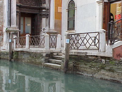 1ceec12d-1efc-4898-d1a4-57671aba2e40-small.jpg