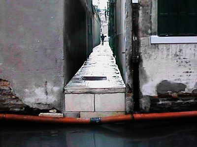 821b5de0-2b18-f8c3-de9e-a590937e7110-small.jpg
