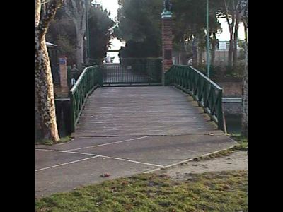 b4e918bc-5c77-c554-5ef0-14e2c3f5c637-small.JPG
