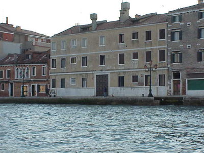 cf3d60ba-dd0c-76b3-b47b-6e4066bc2bb1-small.jpg