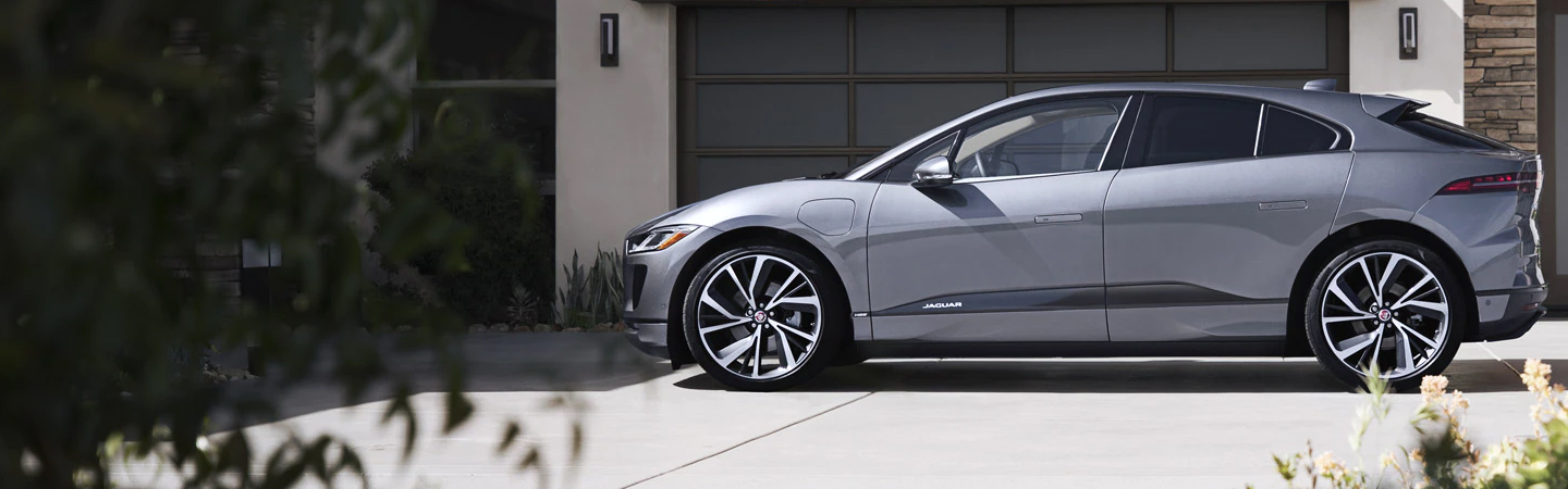 2023 Jaguar I-PACE Specs and Features slider3