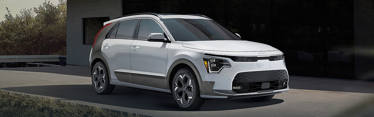 2024 Kia Niro EV vs Kia EV9 white color front view