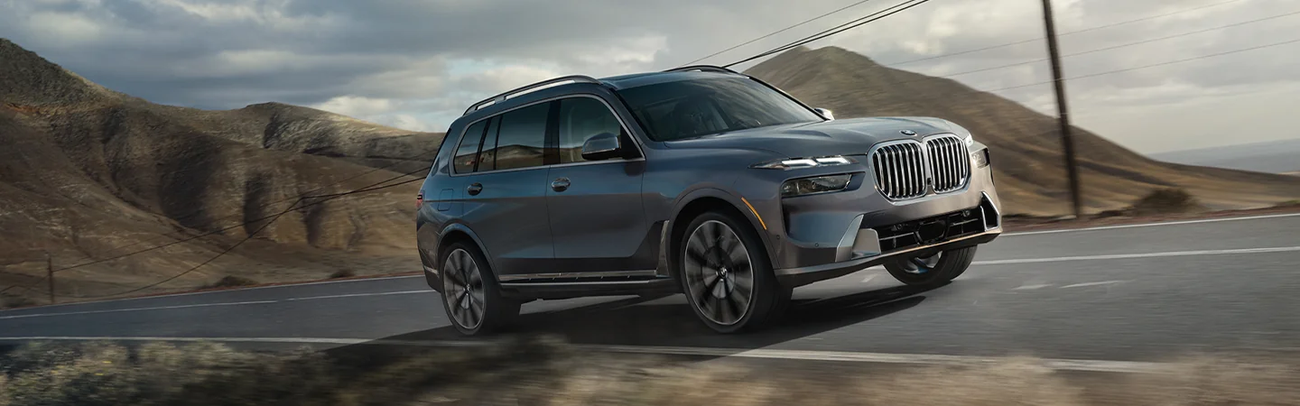 2025 BMW X7 Specs color grey and side view