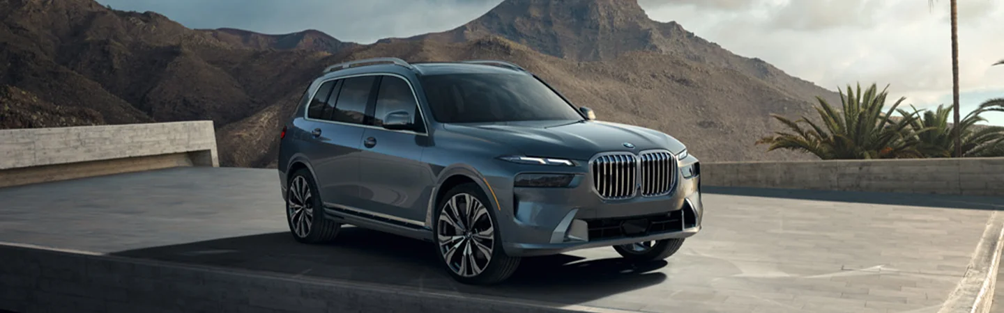 2025 BMW X7 Specs color grey and side view