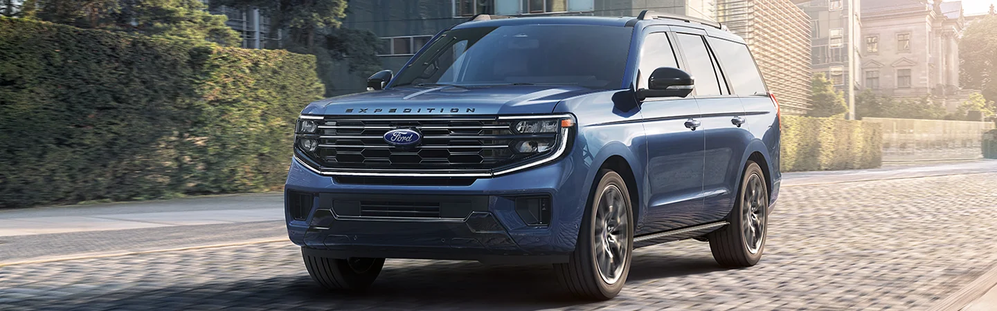 2025 Ford Expedition Specs bluecolor frontview