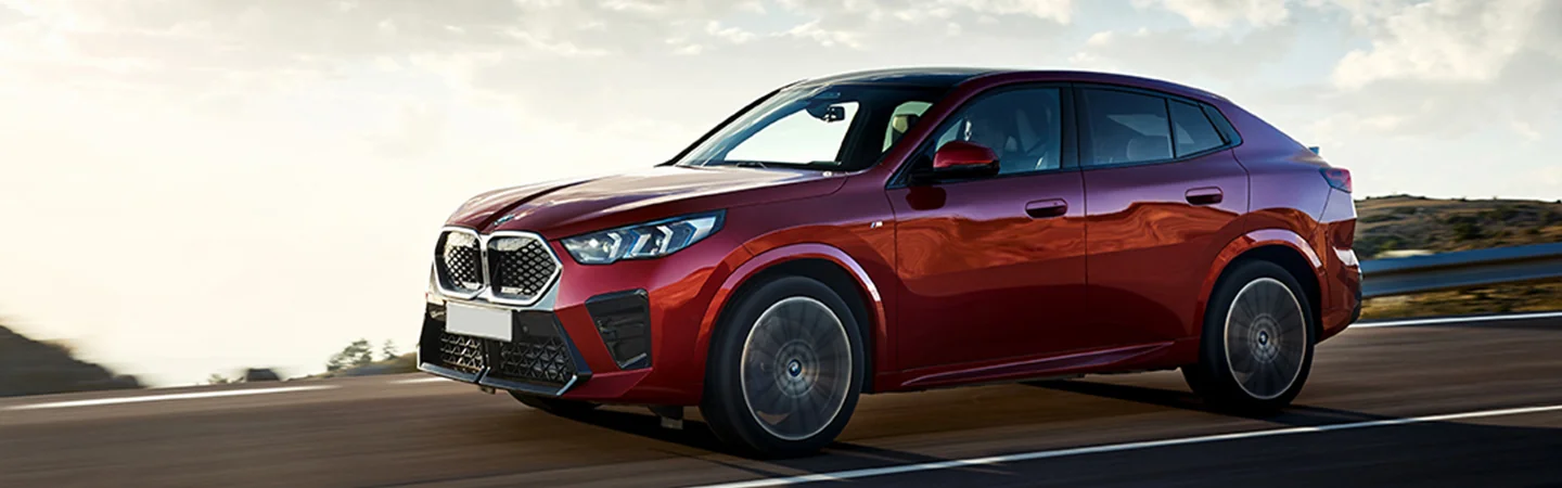 2025 BMW X2 redcolor sideview
