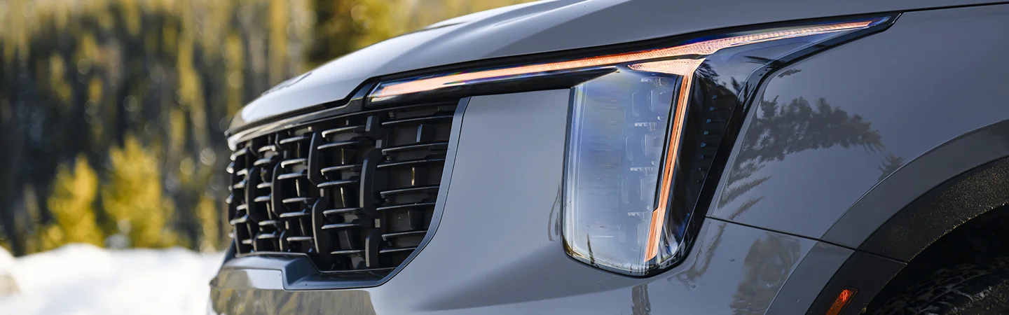 2025 Kia Sorento front DRL