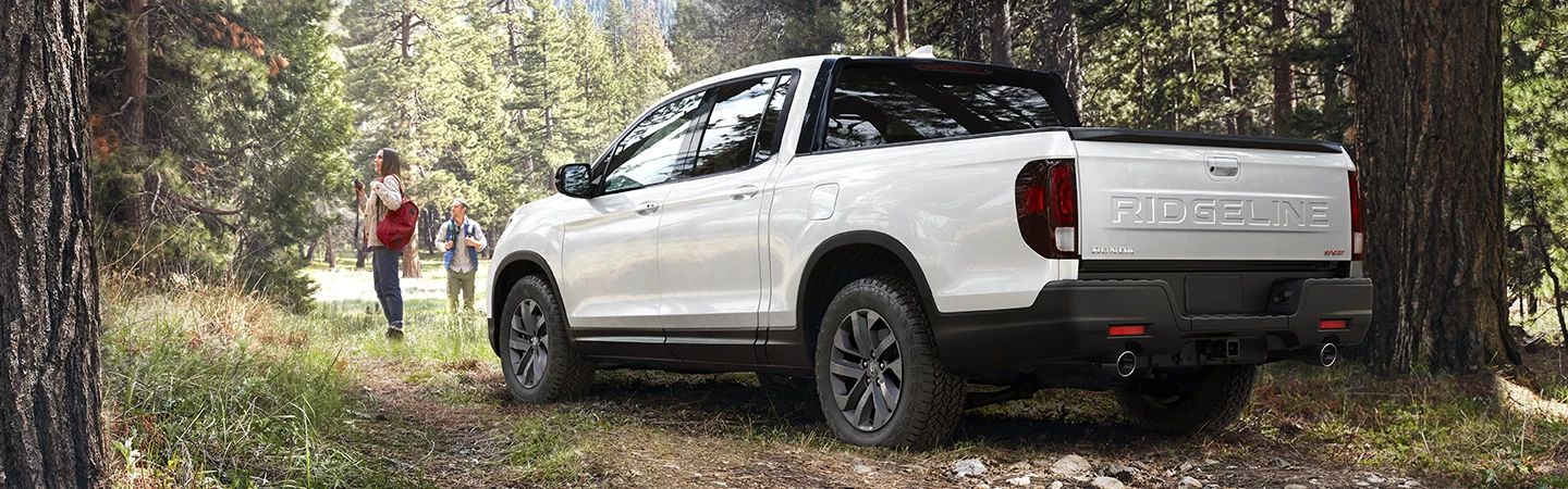 2025 Honda Ridgeline whitecolor backview
