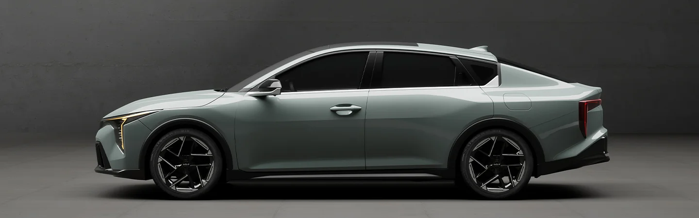 2025 Kia K4 vs K5 color grey and side view