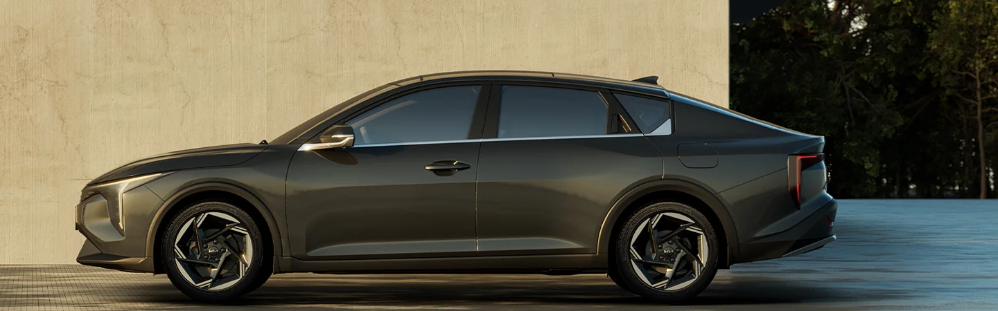 2025 Kia K4 vs K5 color black and side view