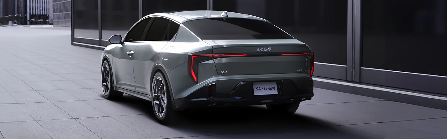 2025 Kia K4 vs K5 color grey and back view
