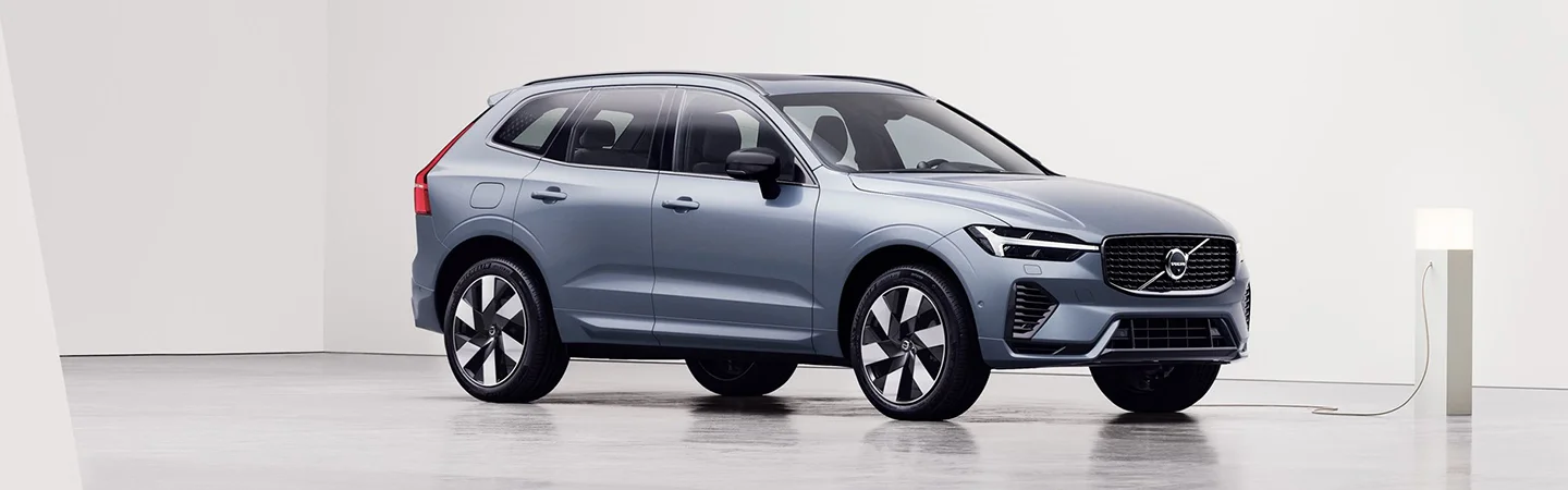 2025 Volvo XC60 Plug-In Hybrid SUV